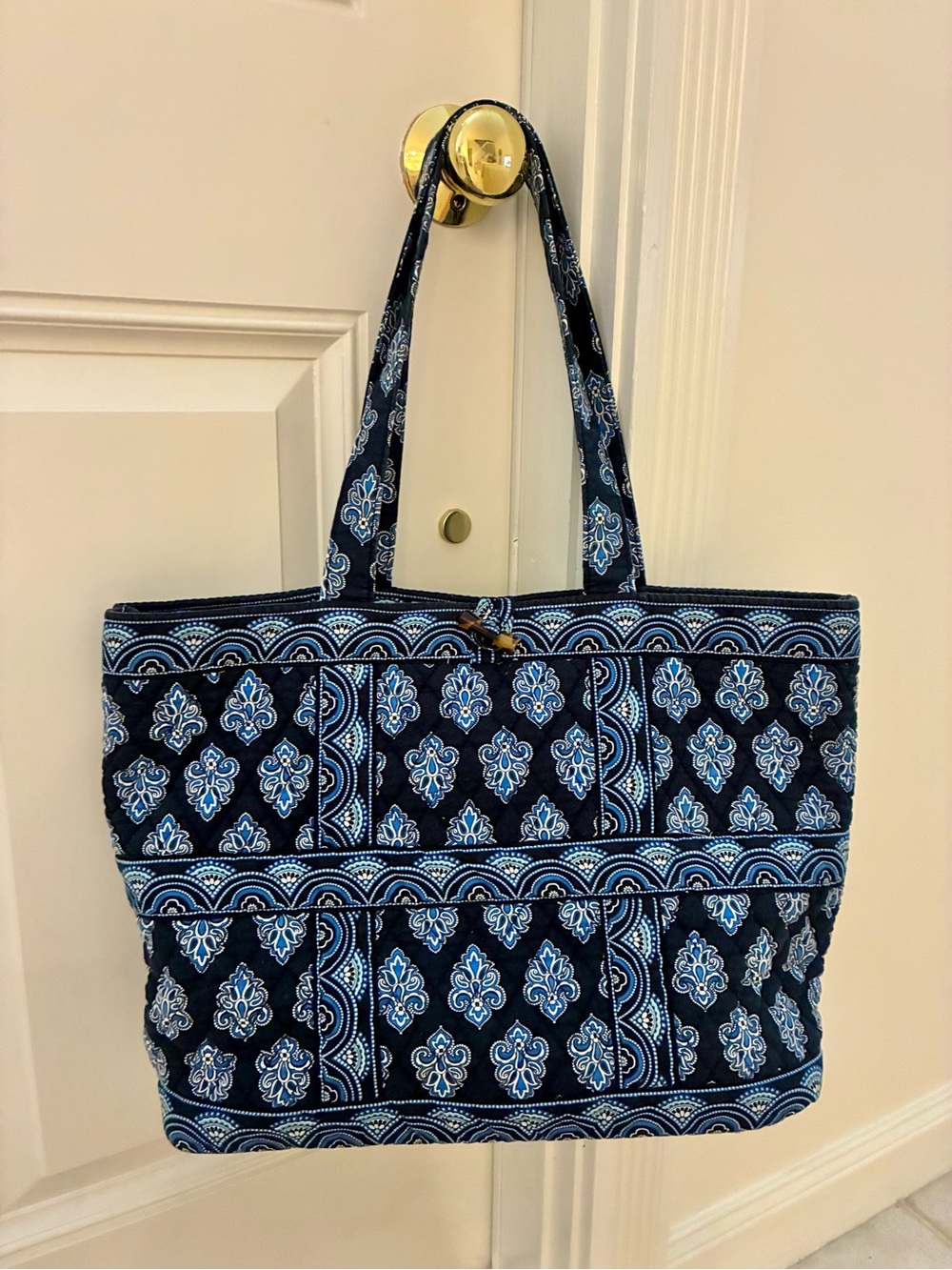 Vera Bradley large blue cotton tote